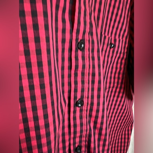 216. Weatherproof Men's Woven Comfort Stretch Short Sleeve Button Down Shirt - Picture 7 of 8